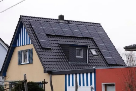 Número récord de nuevos sistemas solares instalados en Alemania en 2023